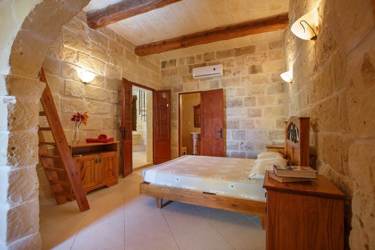Il-Veduta Holiday Farmhouse With Sunny Private Pool In Island Of Gozo Għarb Exteriér fotografie