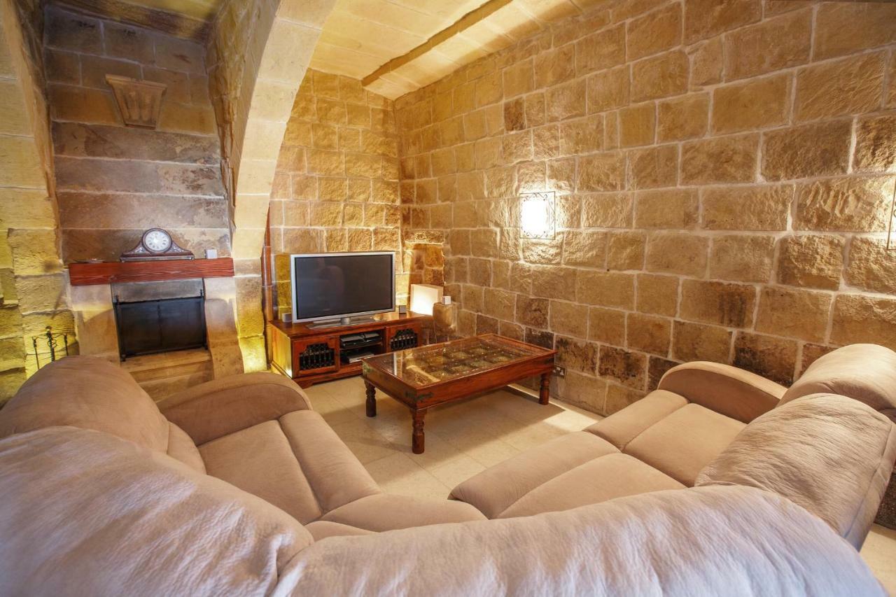 Il-Veduta Holiday Farmhouse With Sunny Private Pool In Island Of Gozo Għarb Exteriér fotografie