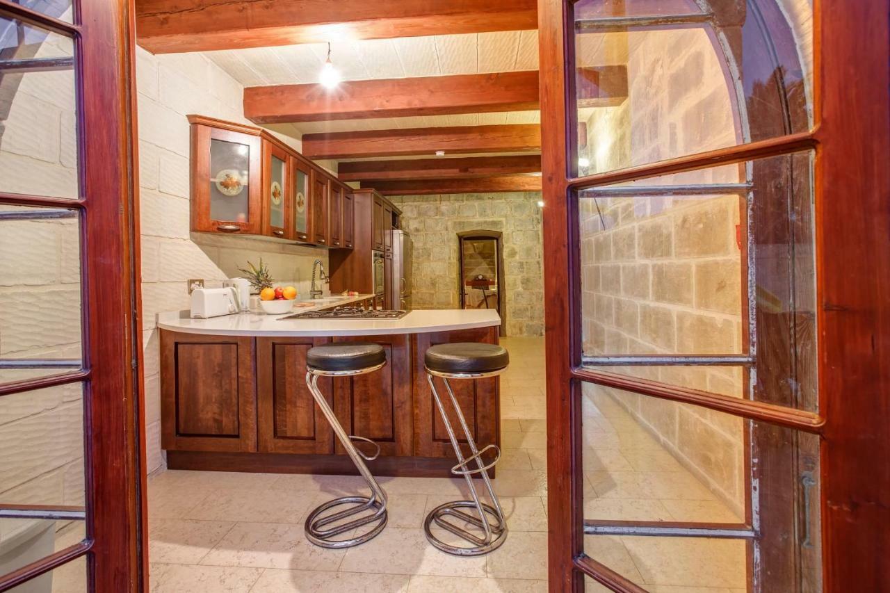 Il-Veduta Holiday Farmhouse With Sunny Private Pool In Island Of Gozo Għarb Exteriér fotografie